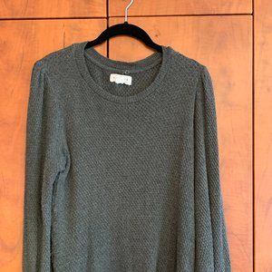 Velvet by Graham & Spencer grey waffle long sleeve shirt
